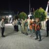 Apel Siaga Malam Minggu, Kapolsek Bayongbong Ajak Ormas dan Masyarakat Bersama Jaga Kamtibmas