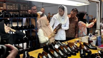 Wamendag Dorong Fortuna Shoes Bandung Perluas Pasar Ekspor Sepatu Lokal